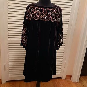 Dress Nanette Lepore M burgundy sequenced front back sleeves lining zipper